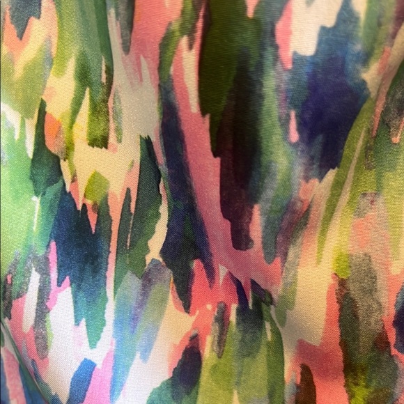 Colorful Abstract Print skort - Picture 2 of 3